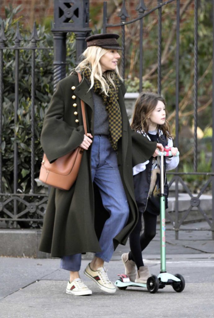 Sienna Miller in a White Gucci Sneakers