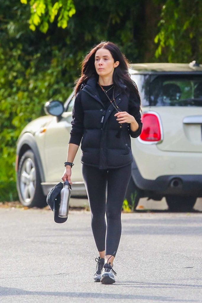 Abigail Spencer in a Black Leggings Was Seen Out in Studio City 03/31 ...