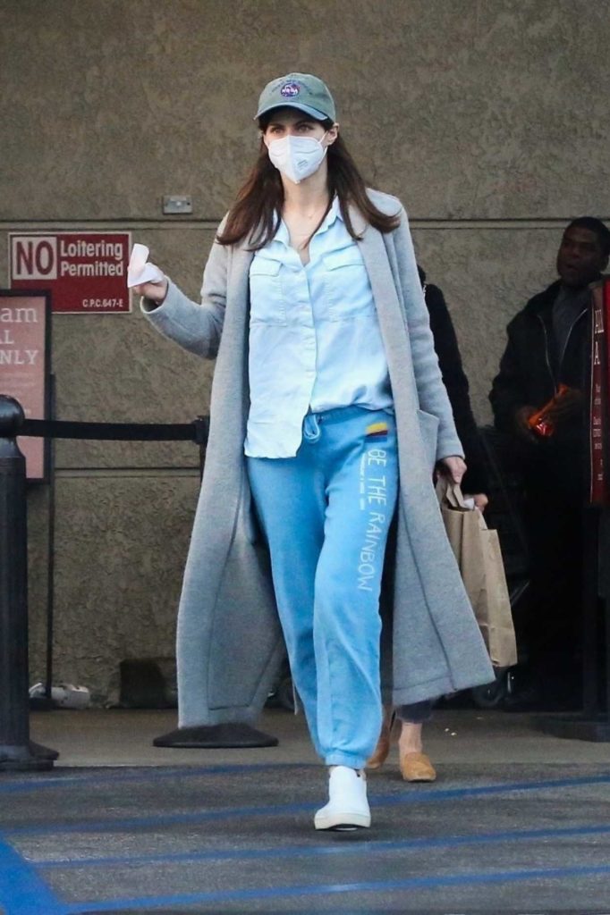 Alexandra Daddario in a Surgical Face Mask