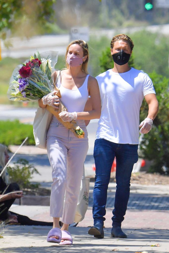 Brie Larson in a White Tank Top Stepping Out to a Local Farmer’s Market