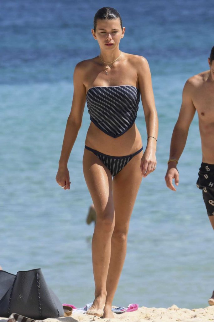 Georgia Fowler in Bikini