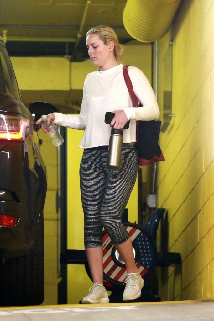 Lindsey Vonn in a White Sneakers