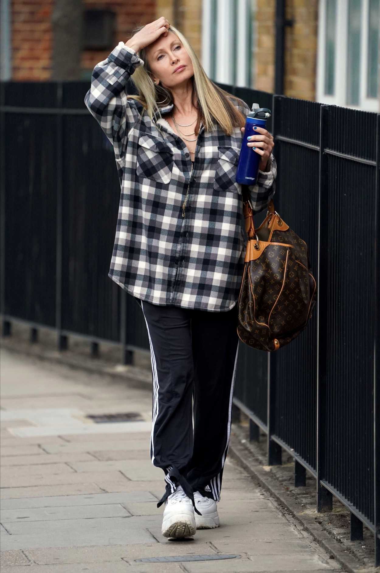 Caprice Bourret in a Plaid Shirt Was Seen Out in London 07/09/2020 ...