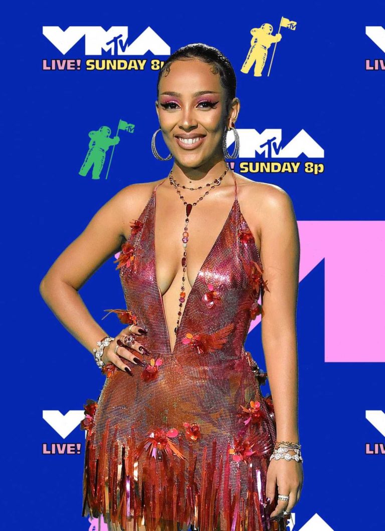 Doja Cat Attends 2020 MTV Video Music Awards in New York 08/30/2020