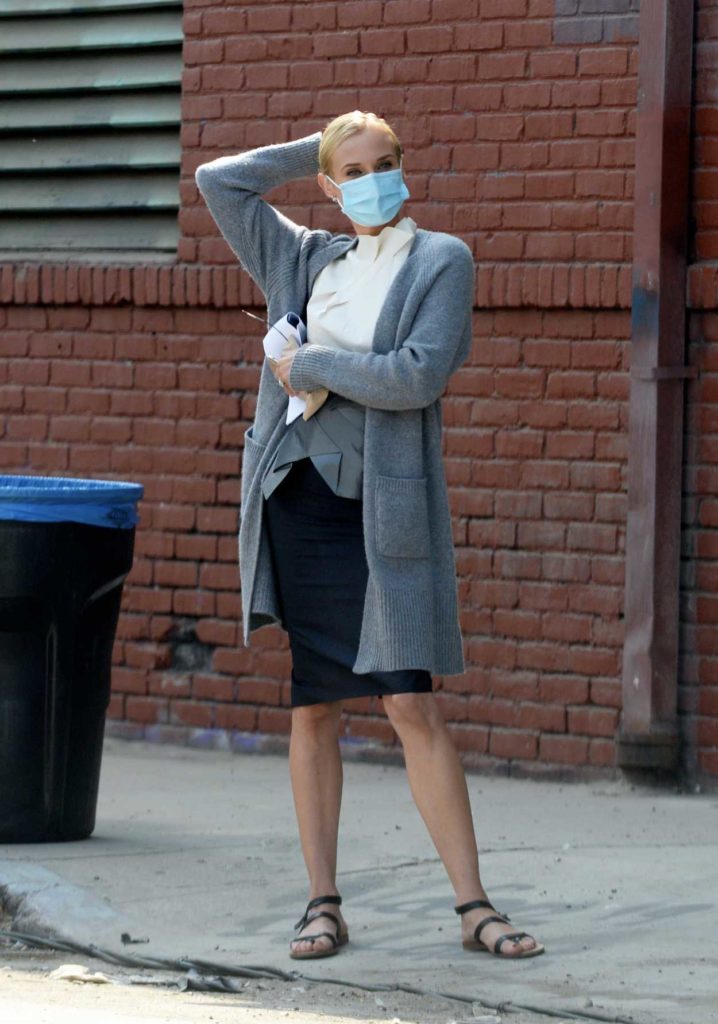 Diane Kruger in a Grey Cardigan