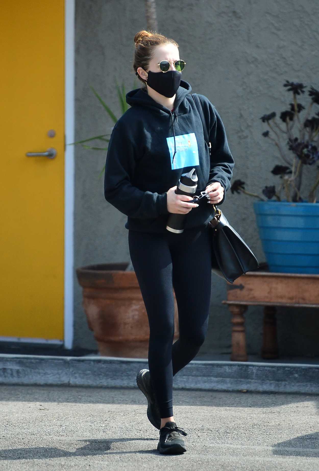Zoey Deutch in a Black Hoodie Leaves the Gym in Los Angeles 10/23/2020 ...