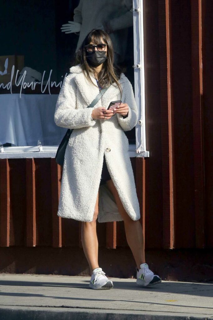 Jordana Brewster in a White Faux Fur Coat