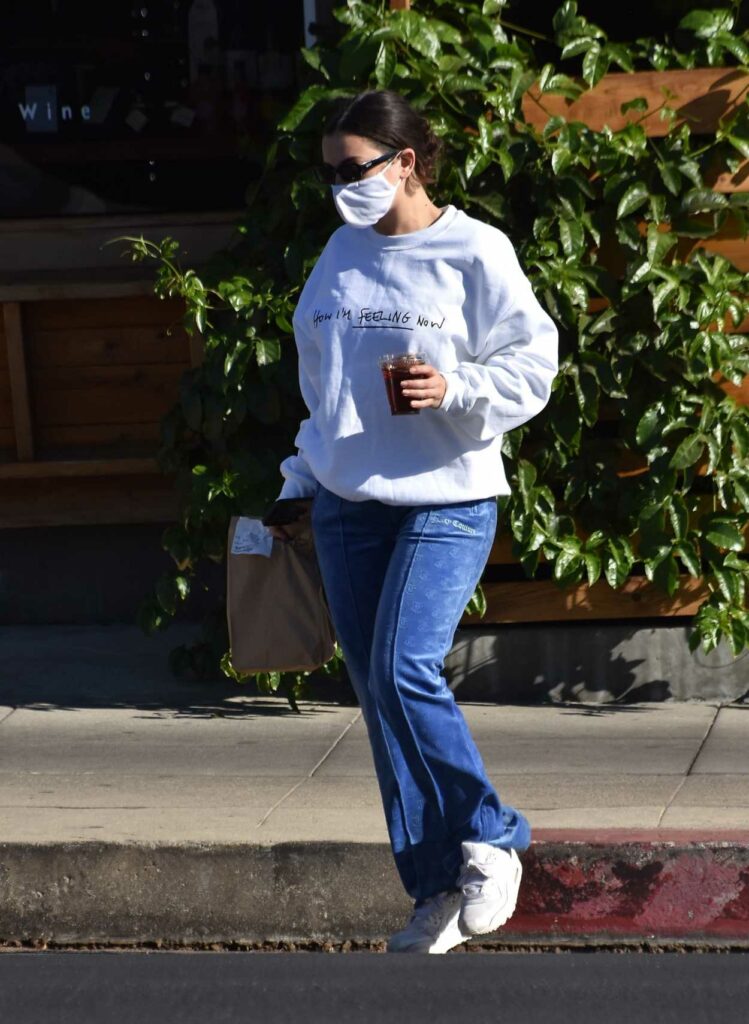 Charli XCX in a White Sweatshirt