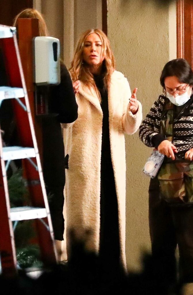 Jennifer Aniston in a Beige Coat