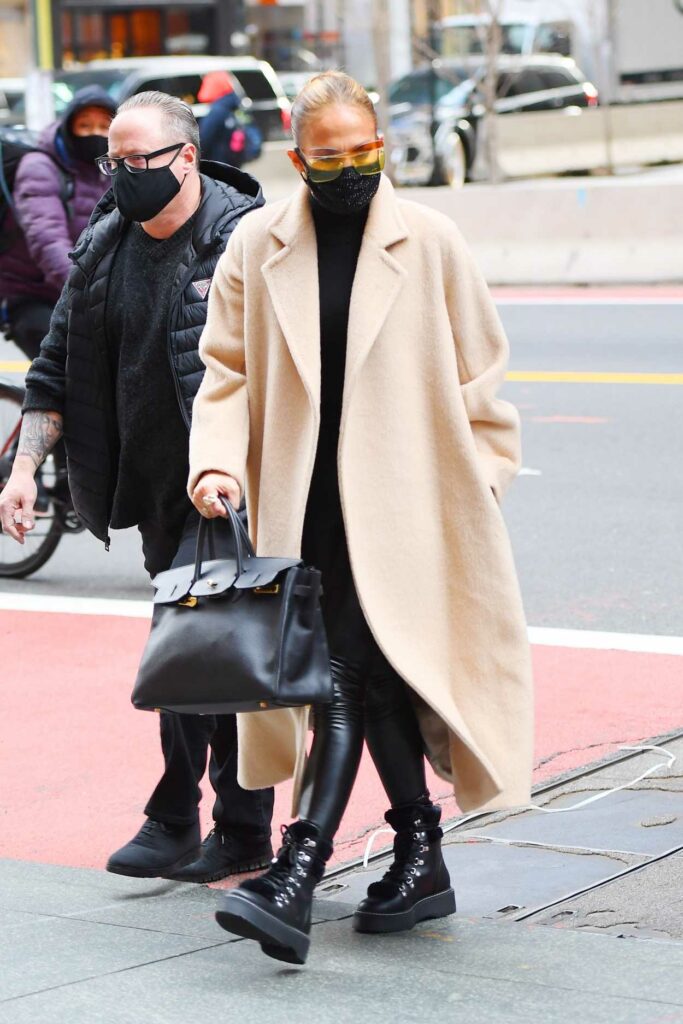 Jennifer Lopez in a Beige Coat