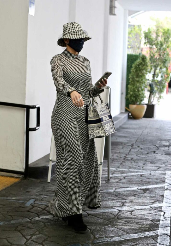 Jennifer Lopez in a Black Protective Mask