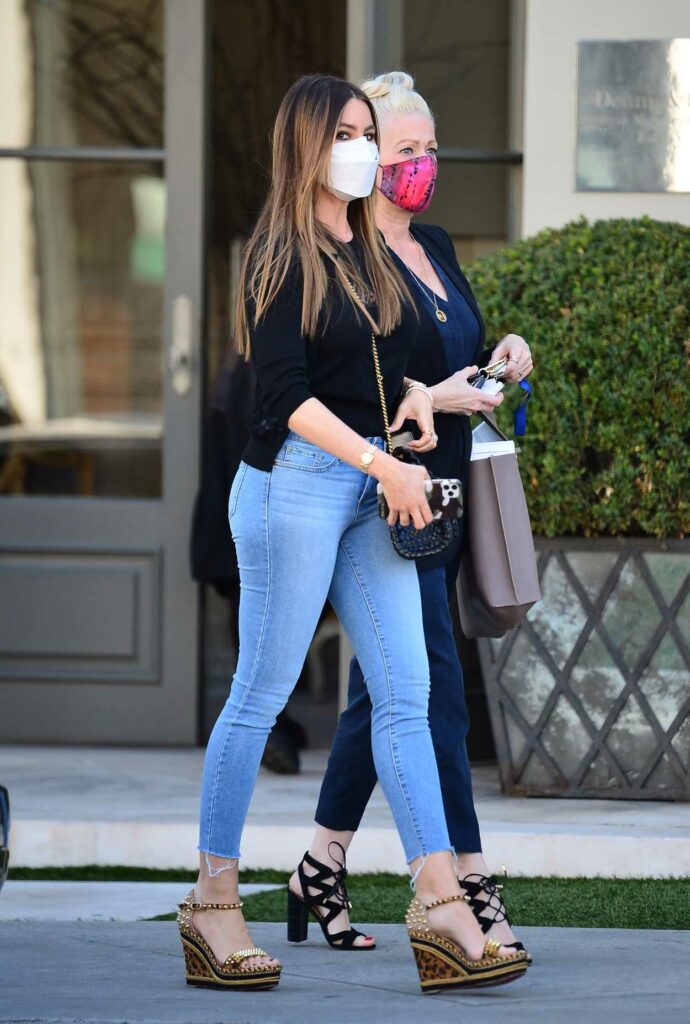 Sofia Vergara in a Blue Jeans