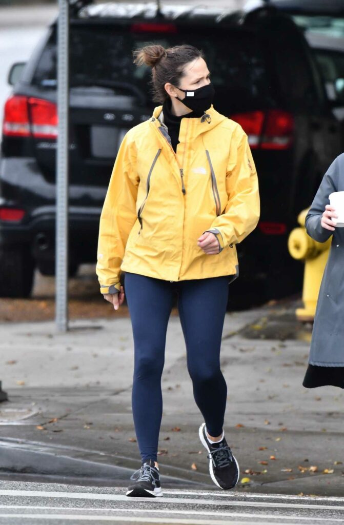 Jennifer Garner in a Yellow Windbreaker