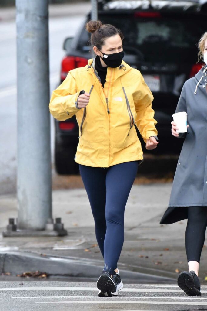 Jennifer Garner in a Yellow Windbreaker