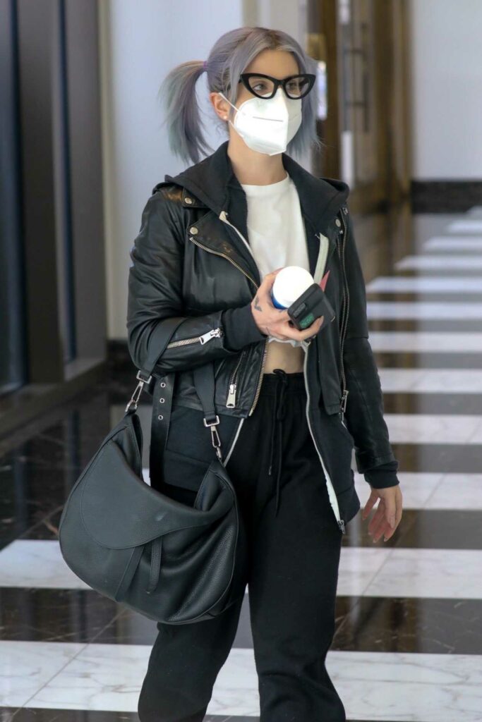 Kelly Osbourne in a Black Leather Jacket