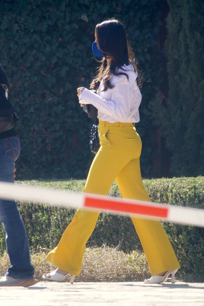 Eiza Gonzalez in a Yellow Pants