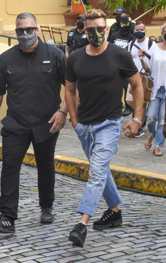 Ricky Martin in a Black Tee