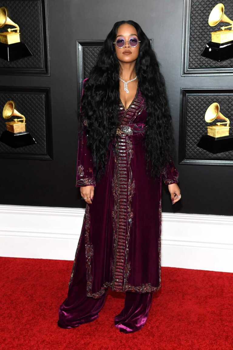 H.E.R. Attends The 63rd Annual Grammy Awards In Los Angeles 03/13/2021 ...