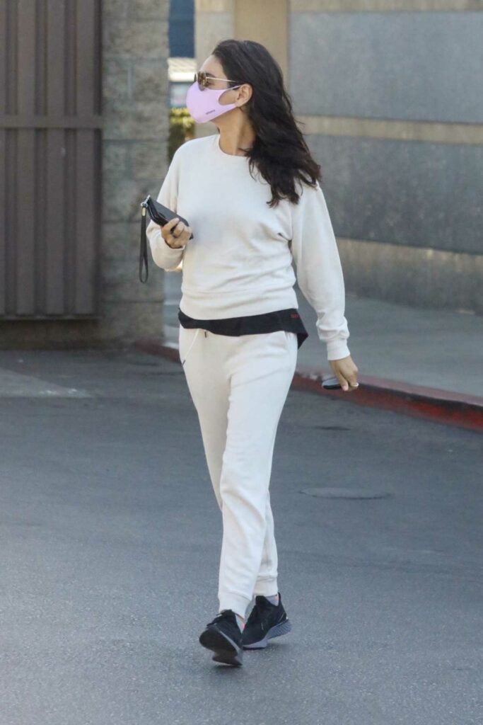 Mila Kunis in a White Sweatshirt