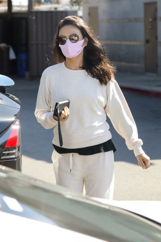 Mila Kunis in a White Sweatshirt