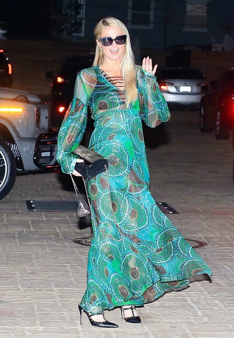 Paris Hilton in a Green Dress Arrives for Dinner at Nobu in Malibu 03 ...