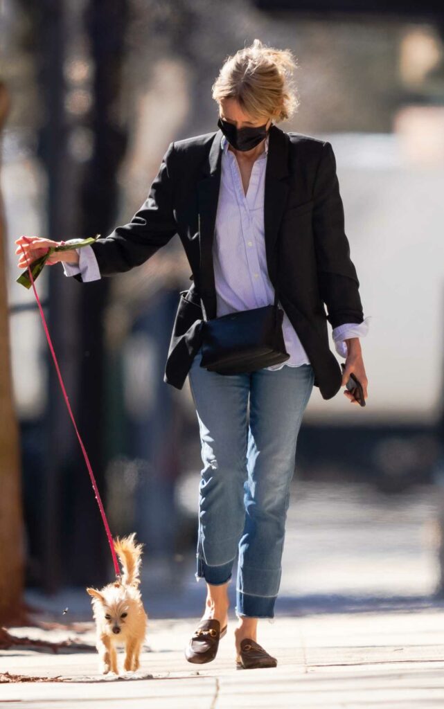 Naomi Watts in a Black Blazer