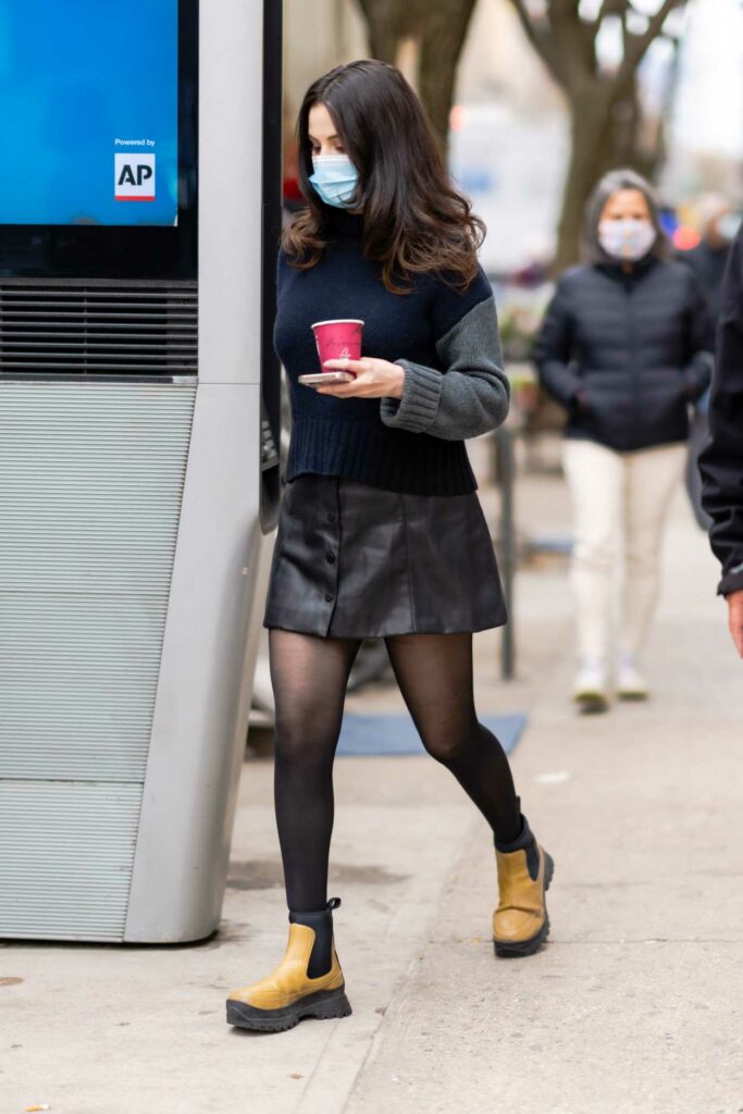 Selena Gomez in a Black Leather Mini Skirt