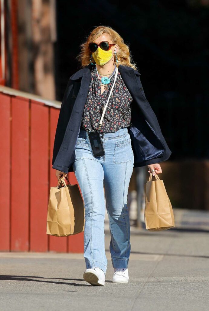 Busy Philipps in a Yellow Protective Mask