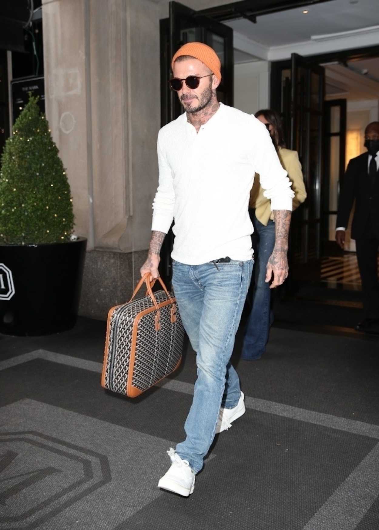 David Beckham in a White Sneakers Leaves His Hotel in New York 05/26 ...