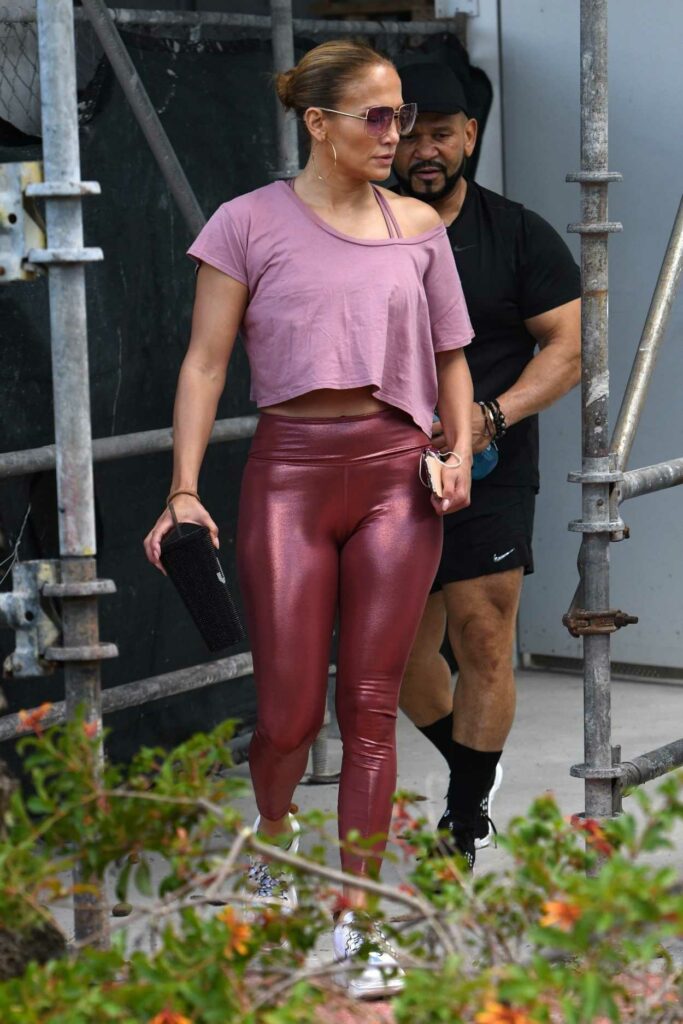 Jennifer Lopez in a Lilac Cropped Tee