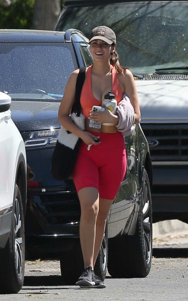 Victoria Justice in a Pink Spandex Shorts