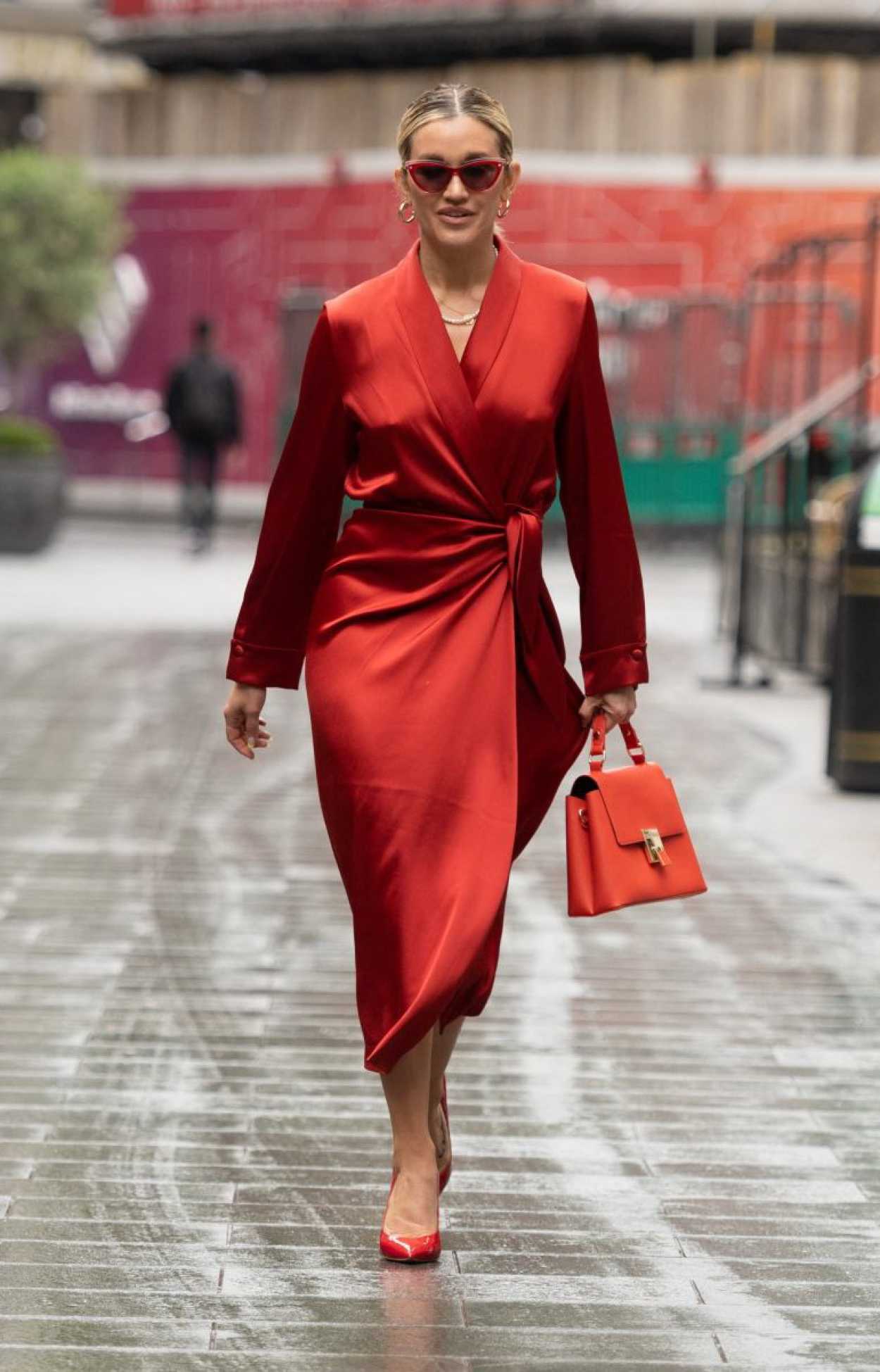 Ashley Roberts in a Red Dress Leaves the Global Radio in London 06/29 ...