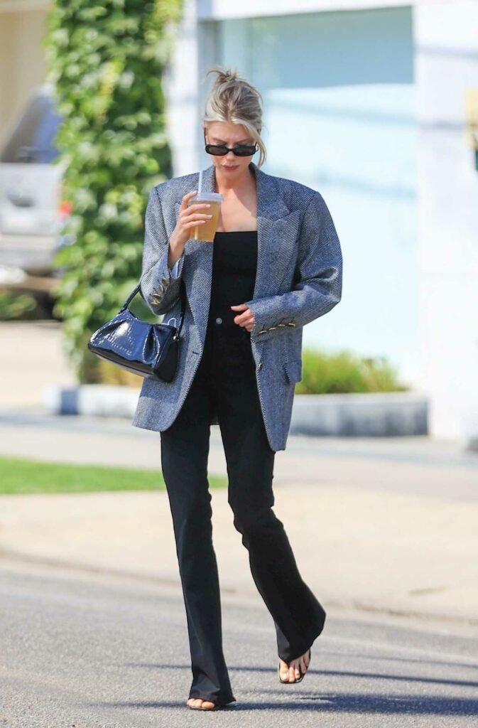 Charlotte McKinney in a Grey Blazer