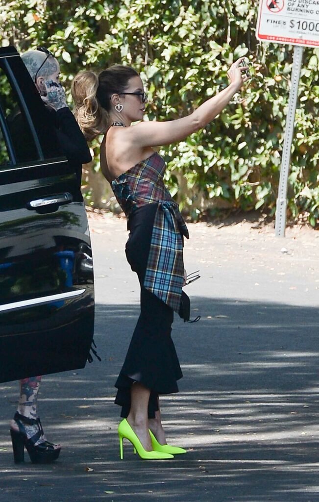 Kate Beckinsale in a Black Skirt