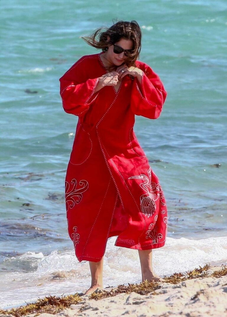 Liv Tyler in a Red Bathrobe Was Seen on the Beach in Miami 06/18/2021