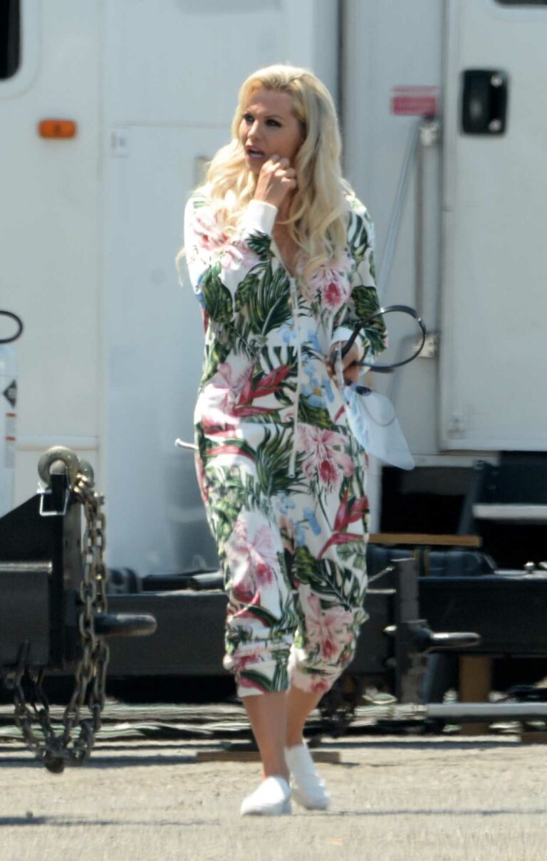 Lily James in a Floral Jumpsuit on the Set of Pam and Tommy in ...