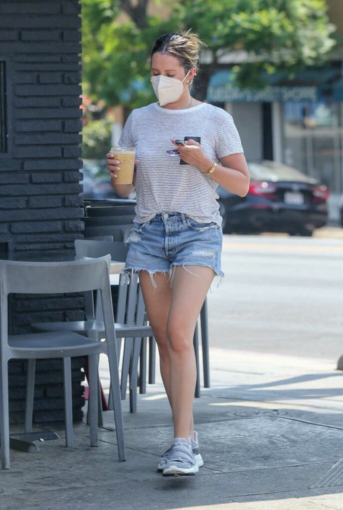 Ashley Tisdale in a White Striped Tee