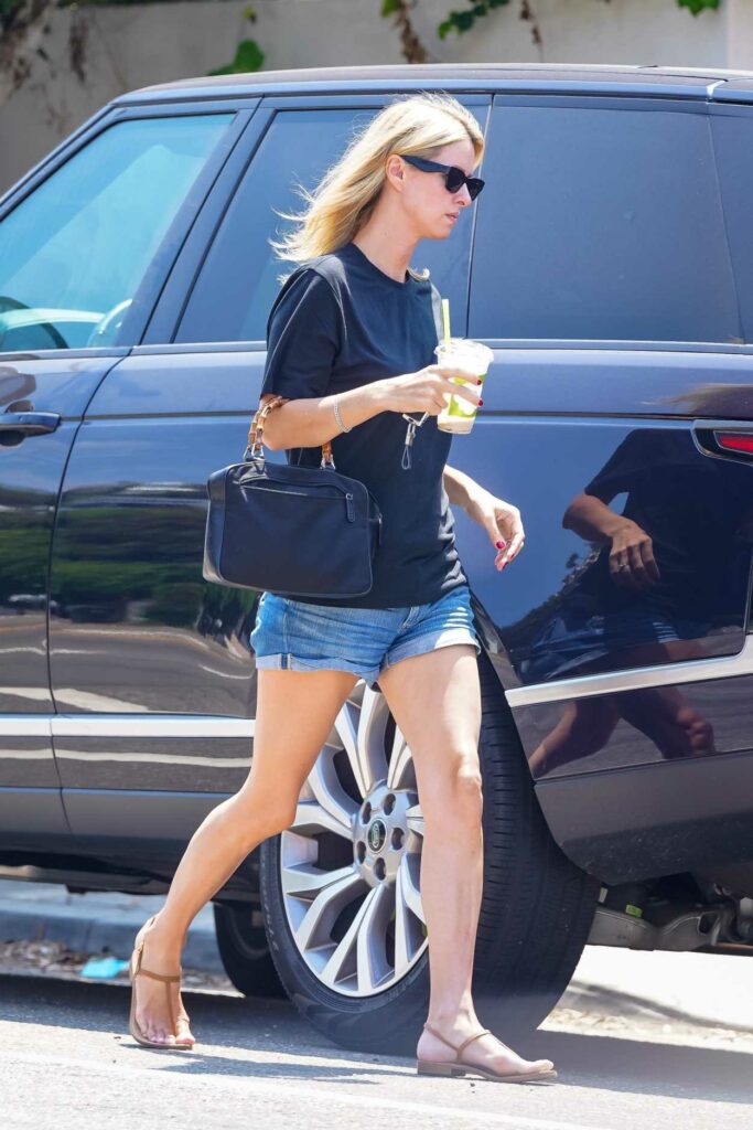Nicky Hilton in a Black Tee