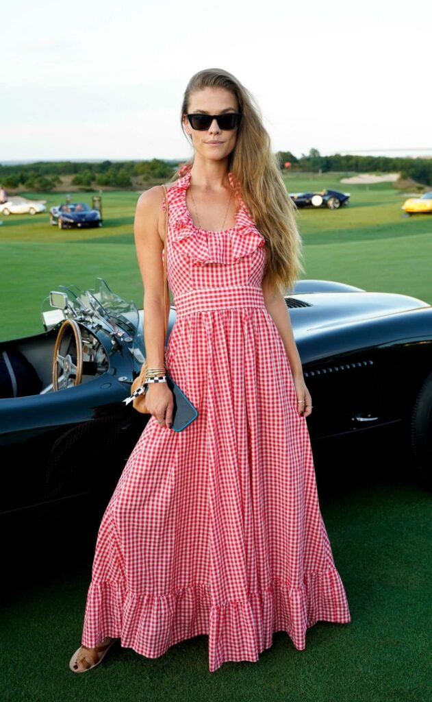 Nina Agdal in a Pink Dress
