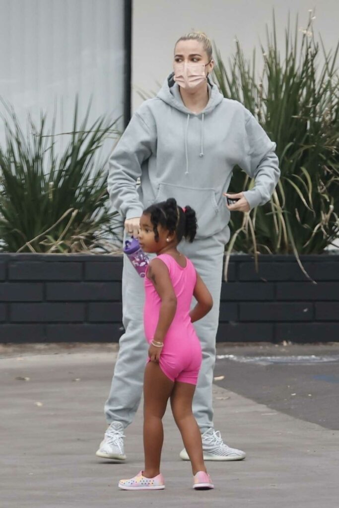 Khloe Kardashian in a Grey Sweatsuit