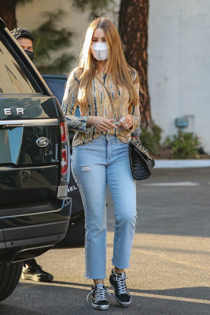 Sofia Vergara in a Blue Jeans