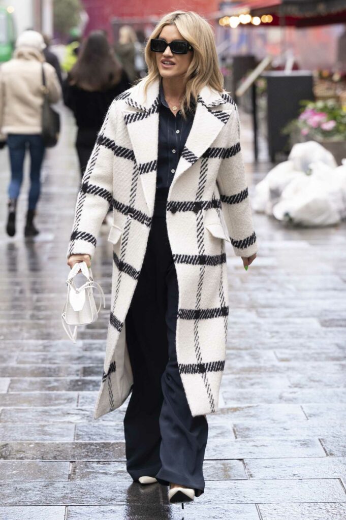 Ashley Roberts in a White Striped Coat