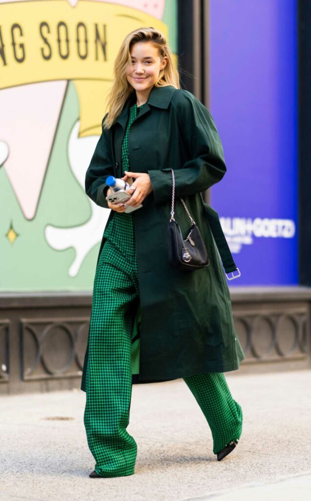 Olivia Ponton in a Green Outfit