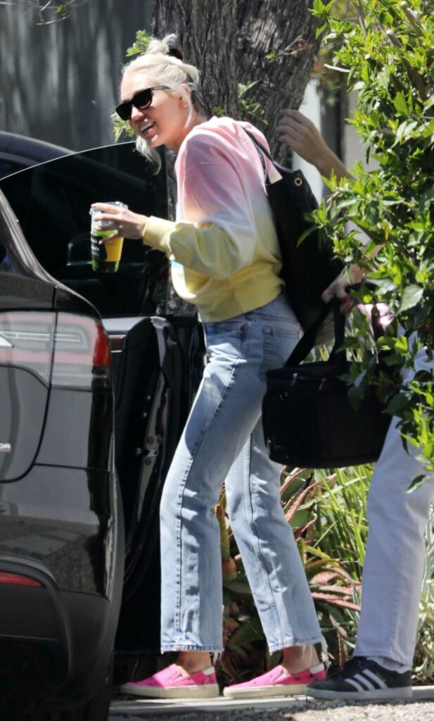 Miley Cyrus in a Blue Jeans