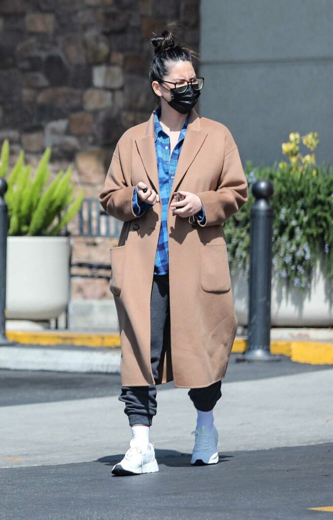 Olivia Munn in a Caramel Coloured Coat