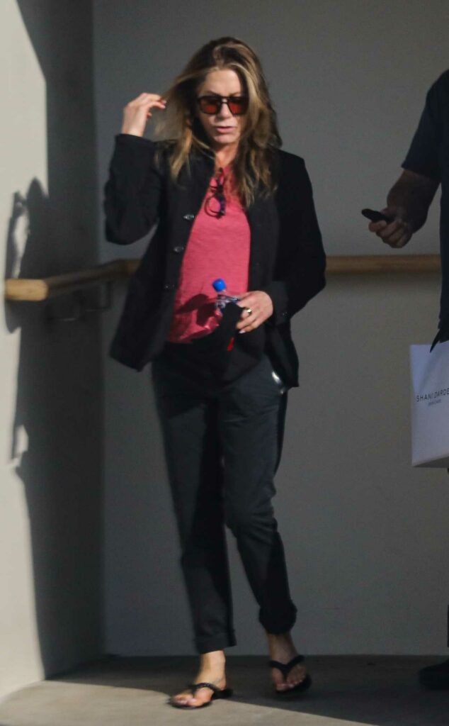 Jennifer Aniston in a Black Blazer