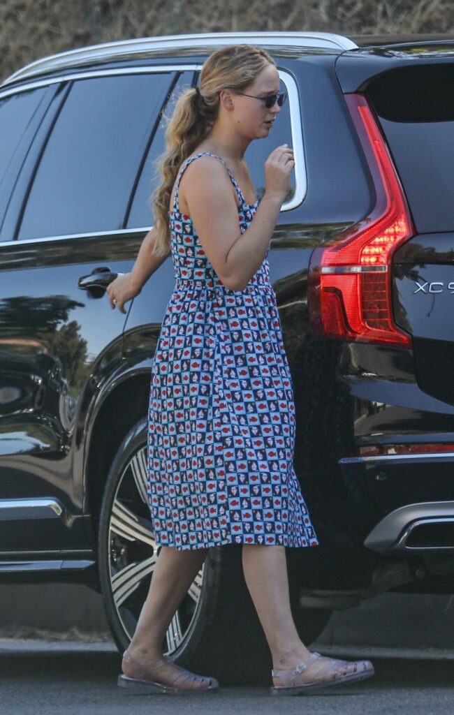 Jennifer Lawrence in a Blue Patterned Sundress