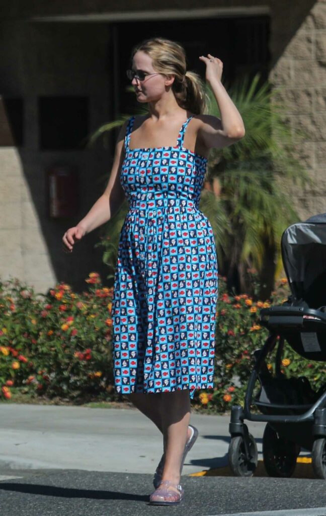 Jennifer Lawrence in a Blue Patterned Sundress