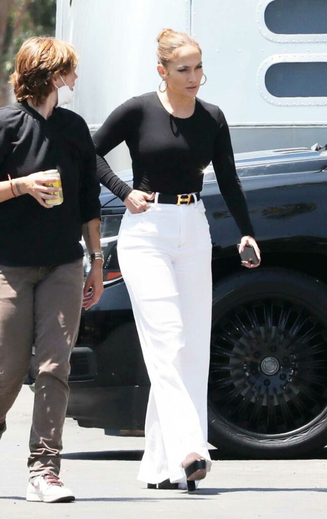 Jennifer Lopez in a White Pants