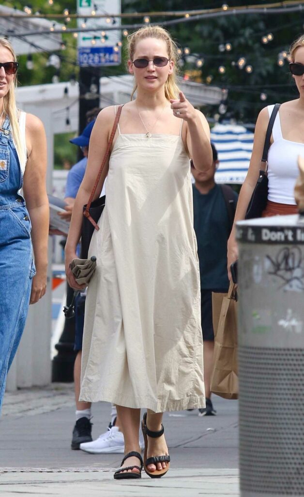 Jennifer Lawrence in a Beige Summer Dress